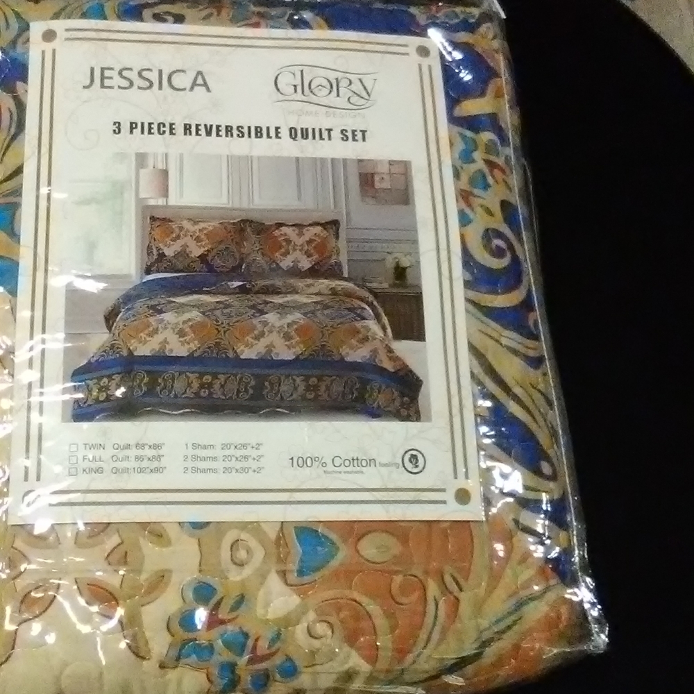 King Size  3 Piece Reversible Quilt set